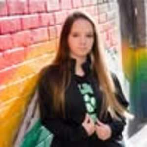 Meet your Posher, Brianna claire